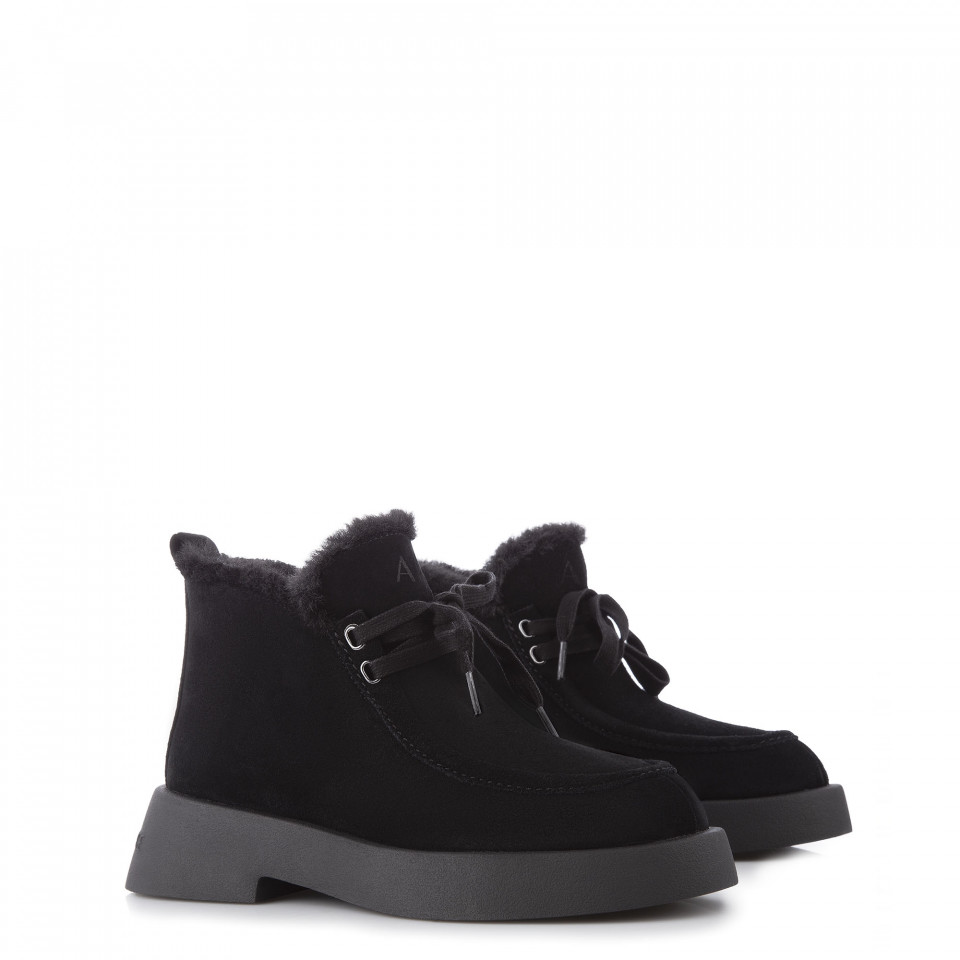 Ботинки женские A|X Armani Exchange Черный 795697